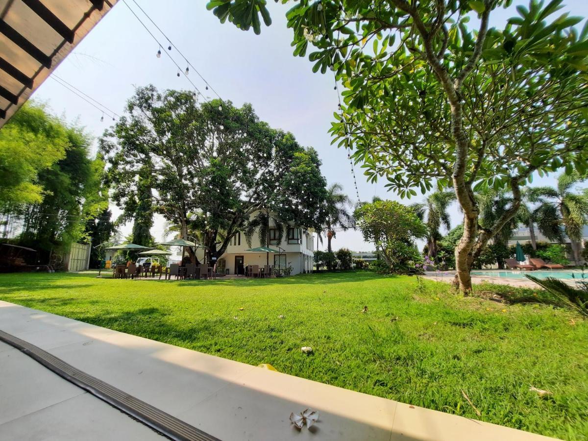 Estancia De Lorenzo Tarlac Tarlac City Exterior foto