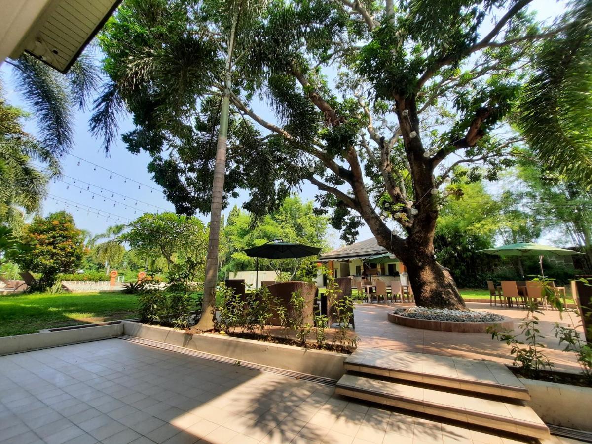 Estancia De Lorenzo Tarlac Tarlac City Exterior foto