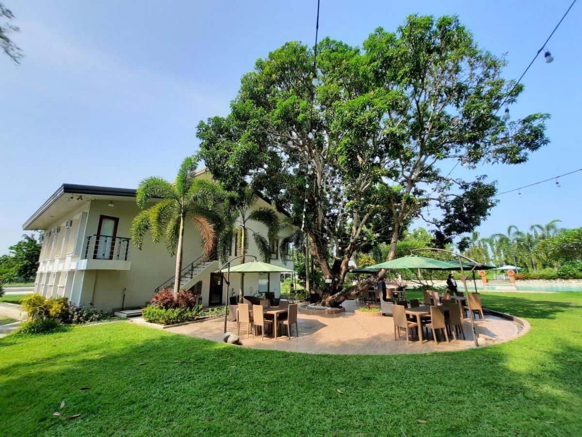 Estancia De Lorenzo Tarlac Tarlac City Exterior foto