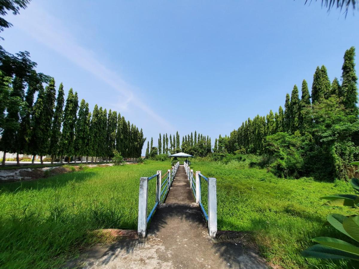 Estancia De Lorenzo Tarlac Tarlac City Exterior foto