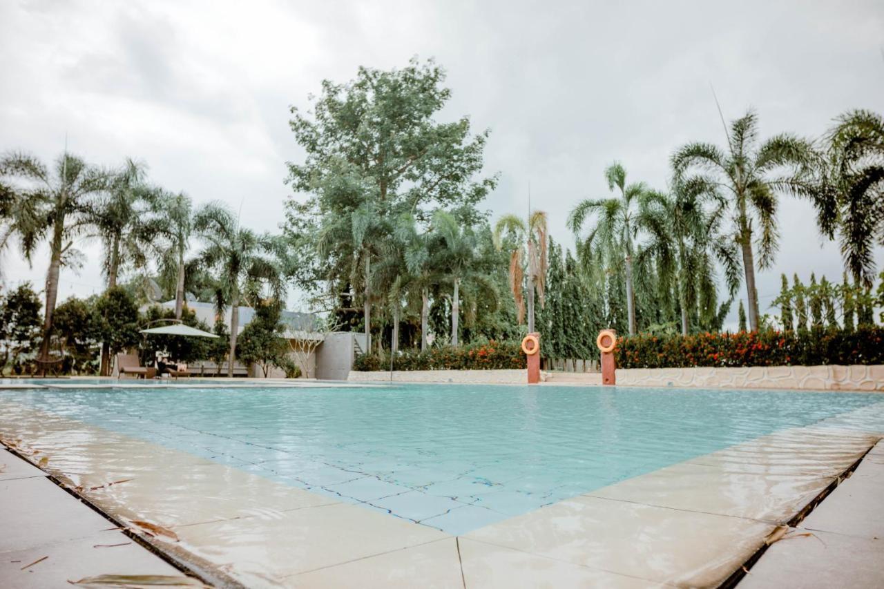 Estancia De Lorenzo Tarlac Tarlac City Exterior foto