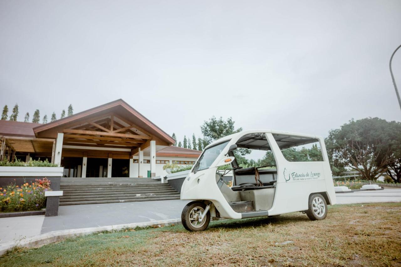 Estancia De Lorenzo Tarlac Tarlac City Exterior foto